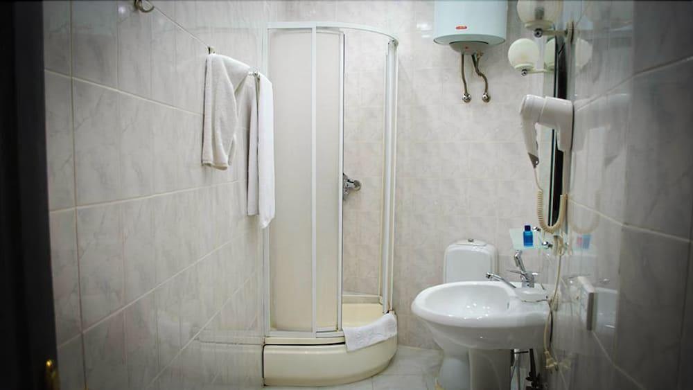 City Walls Hotel Baku Ngoại thất bức ảnh