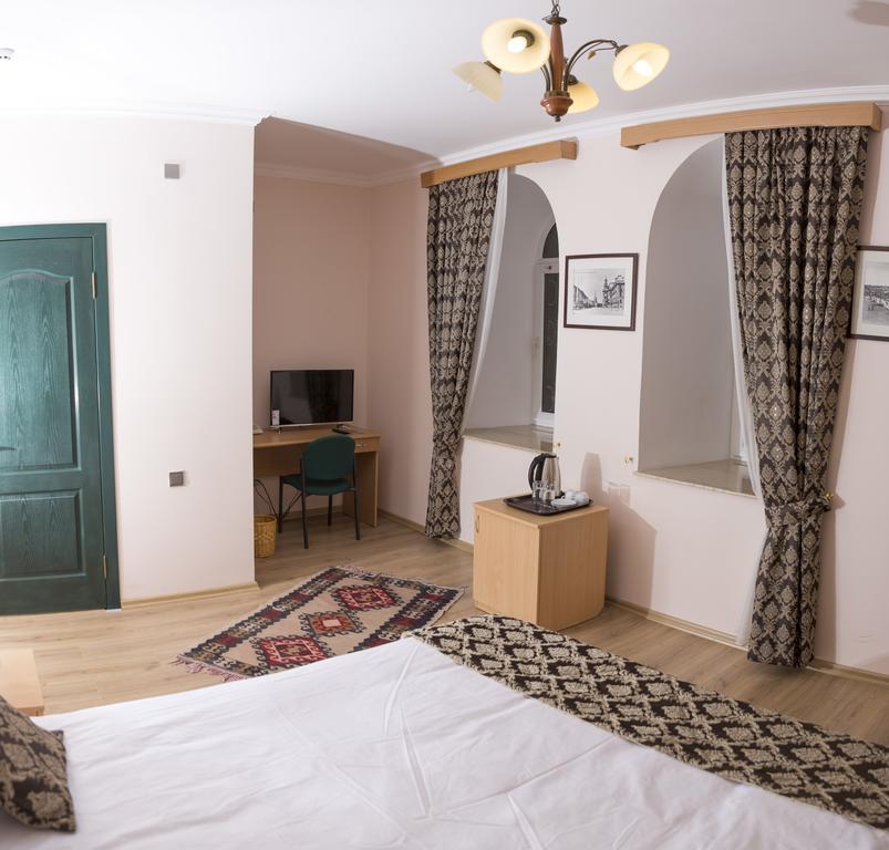 City Walls Hotel Baku Ngoại thất bức ảnh